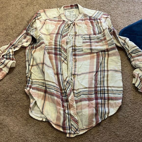 Abercrombie medium button down - Picture 2 of 8
